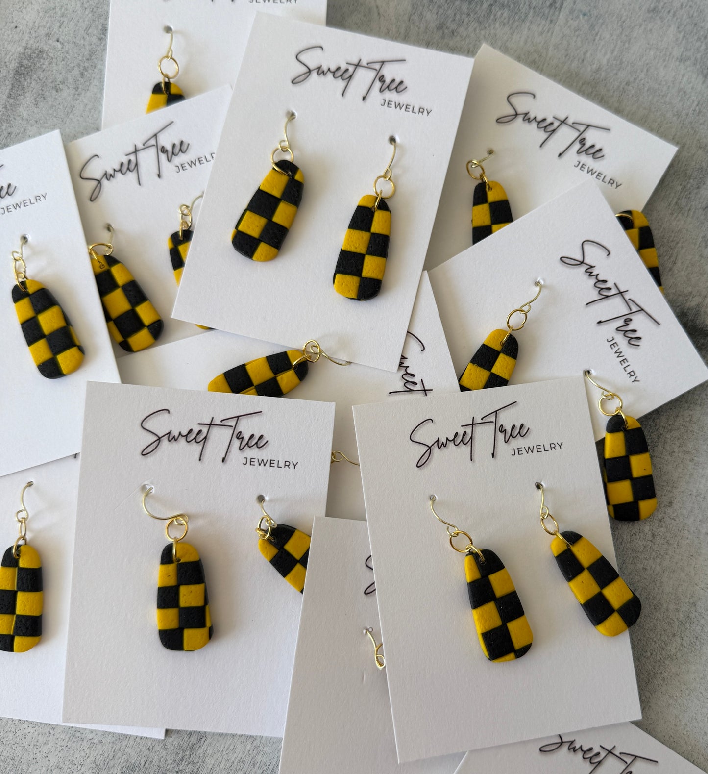 CHECKERED - BLACK AND YELLOW