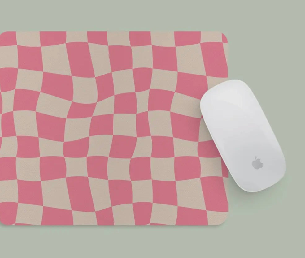 Mousepad Pink Wavy Checkerboard Design