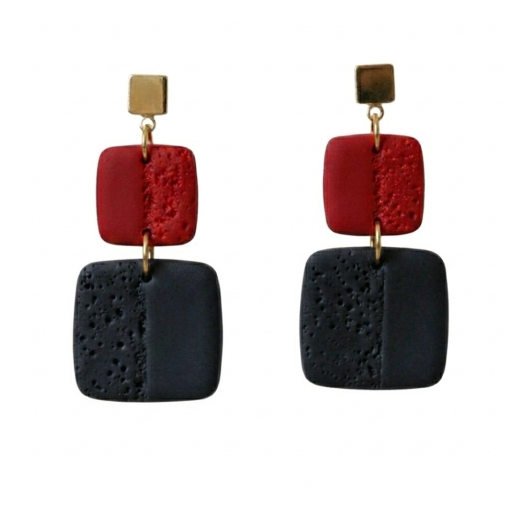 Leah | Gameday Gold Stud Earrings